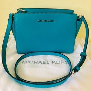 Sold - Michael Kors Crossbody Selma Saffiano